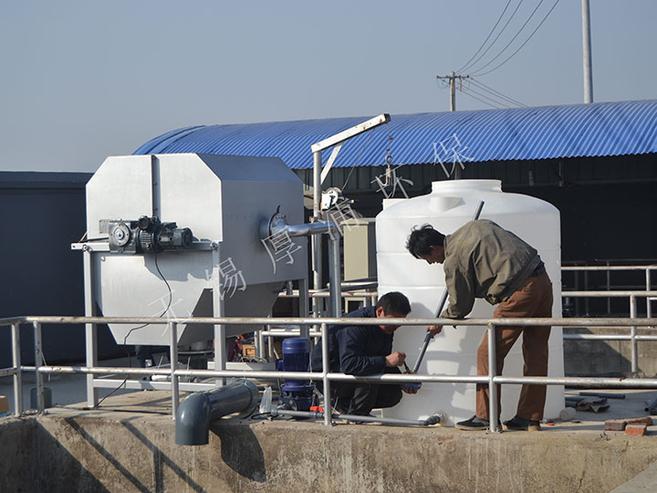 安徽屠宰場(chǎng)-外進(jìn)水微濾機